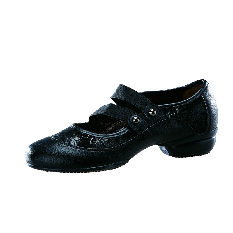 DL00045   Dance Sneakers